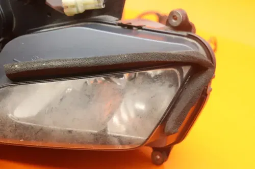 06-07 HONDA CBR1000RR OEM FRONT HEADLIGHT HEAD LIGHT LAMP