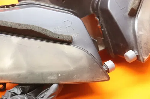 06-07 HONDA CBR1000RR OEM FRONT HEADLIGHT HEAD LIGHT LAMP