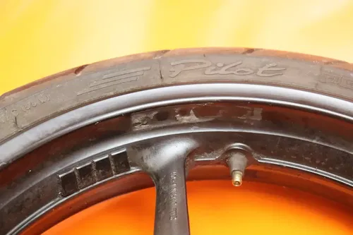 06-15 YAMAHA FZ1 OEM STRAIGHT FRONT WHEEL RIM