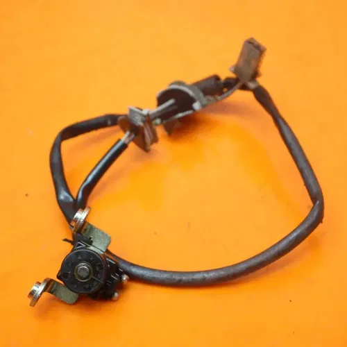 2002 2003 YAMAHA YZF R1 OEM ENGINE MOTOR COIL PICKUP PULSE PULSER SENSOR