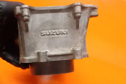 99-07 SUZUKI GSXR1300R BUSA OEM ENGINE MOTOR PISTON CYLINDERS BLOCK JUG