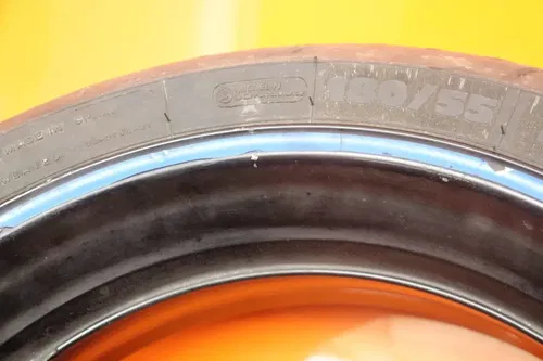 2001 YAMAHA YZF R6 OEM STRAIGHT REAR WHEEL BACK RIM W TIRE