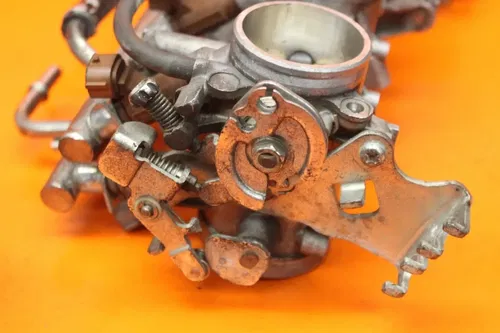 06-07 SUZUKI GSXR 750 OEM MAIN FUEL INJECTORS / THROTTLE BODIES