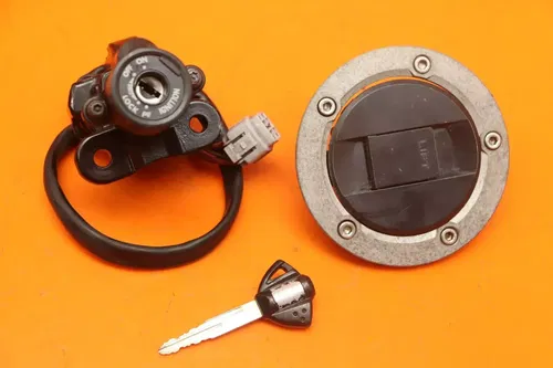 11-19 SUZUKI GSXR 600 750 OEM IGNITION LOCK KEY SET WITH GAS CAP