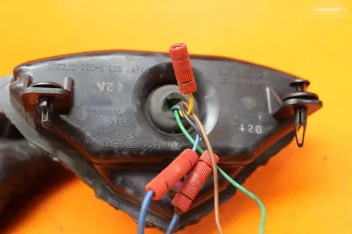 04 05 06 YAMAHA YZF R1 INTEGRATED REAR TAIL TAILLIGHT BACK BRAKE LIGHT