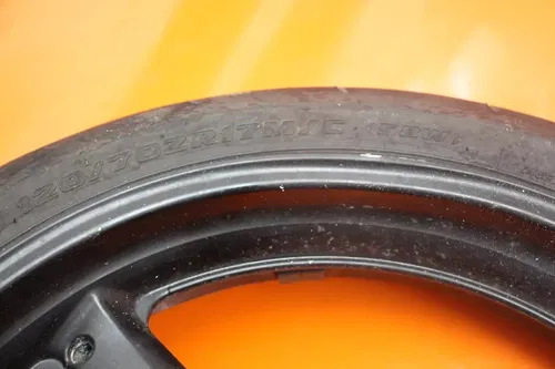 1998-2001 YAMAHA YZF R1 OEM FRONT WHEEL RIM  4XV-25168-01-33
