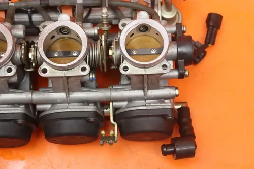 02-03 YAMAHA YZF R1 OEM MAIN FUEL INJECTORS / THROTTLE BODIES