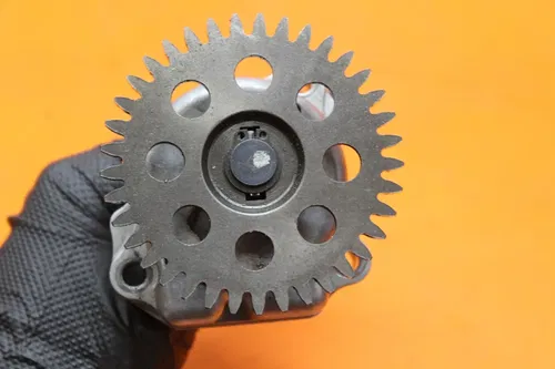 2008-2019 SUZUKI BUSA GSXR1300R OEM ENGINE MOTOR OIL PUMP 16400-24F01