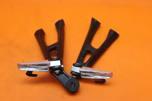 12-14 SUZUKI GSXR 1000 REAR BACK PASSENGER PEG SET PAIR