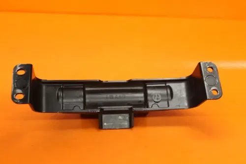 04-06 YAMAHA YZF R1 OEM GAS TANK FUEL CELL PETROL RESERVOIR BRACKET MOUNT