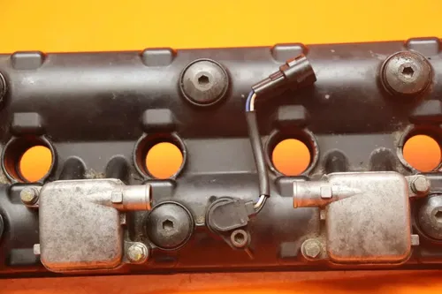 09-16 SUZUKI GSXR 1000 OEM ENGINE TOP END CYLINDER HEAD COVER
