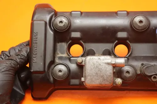 09-16 SUZUKI GSXR 1000 OEM ENGINE TOP END CYLINDER HEAD COVER