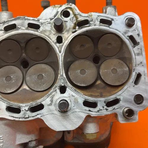 12-16 SUZUKI GSXR 1000 OEM ENGINE TOP END CYLINDER HEAD