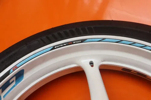 2017 12-24 SUZUKI GSXR 600 750 OEM STRAIGHT FRONT WHEEL RIM W TIRE