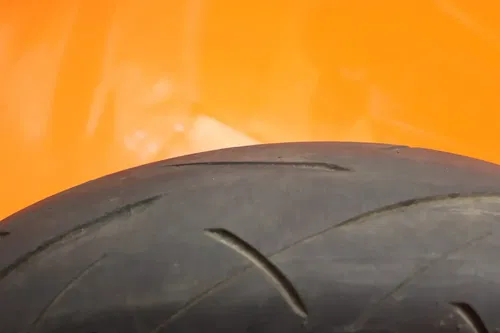 120/70 ZR 17 MOTORCYCLE FRONT DUNLOP ROADSPORT 2 TIRE