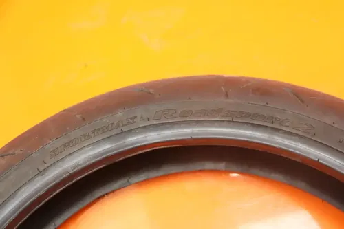 120/70 ZR 17 MOTORCYCLE FRONT DUNLOP ROADSPORT 2 TIRE