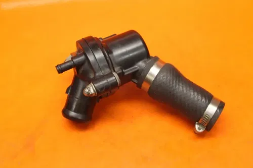 04-08 YAMAHA YZF R1 OEM THERMOSTAT W HOUSING ASSEMBLY
