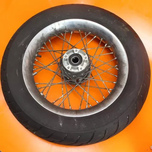 2007 HARLEY-DAVIDSON SOFTAIL DELUXE FLSTN OEM STRAIGHT FRONT WHEEL RIM W TIRE