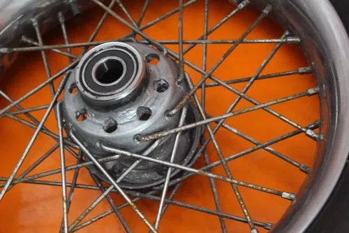 2007 HARLEY-DAVIDSON SOFTAIL DELUXE FLSTN OEM STRAIGHT FRONT WHEEL RIM W TIRE