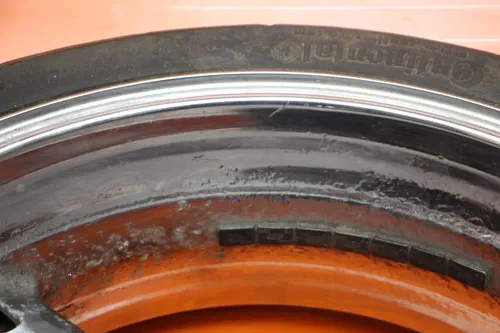 2001-2004 SUZUKI GSXR 1000 CHROME OEM STRAIGHT REAR WHEEL BACK RIM W TIRE