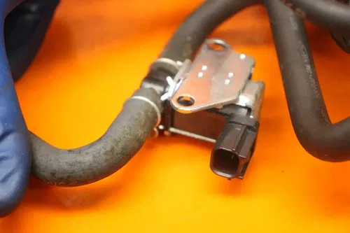 2017-2020 HONDA GROM 125 OEM AIR VALVE SOLENOID TOP ENGINE SWITCH SENSOR