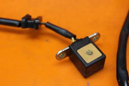 2011-2013 KAWASAKI NINJA ZX1000 OEM ENGINE MOTOR COIL PICKUP PULSE PULSER SENSOR