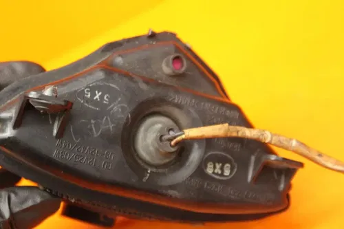 2004-2006 YAMAHA YZF R1 OEM REAR TAIL TAILLIGHT BACK BRAKE LIGHT 5VY-84710-10-00