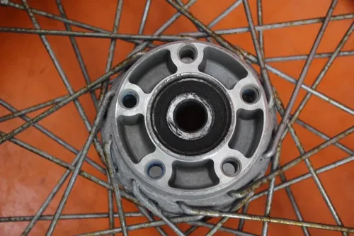 2007 HARLEY-DAVIDSON SOFTAIL DELUXE FLSTN OEM STRAIGHT REAR WHEEL BACK RIM W