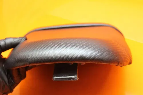 2001 2002 SUZUKI GSXR 1000 OEM REAR BACK PASSENGER TANDEM SEAT PAD SADDLE