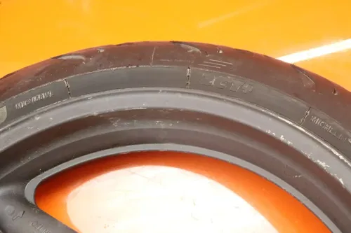 01-06 HONDA CBR600F4I OEM FRONT WHEEL RIM W TIRE