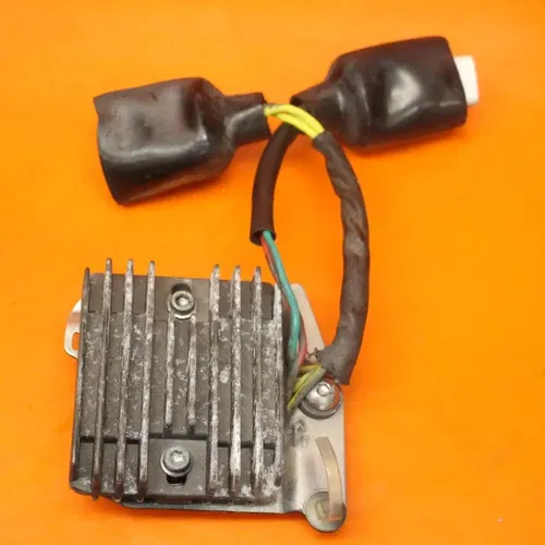 06-07 HONDA CBR1000RR Kawasaki RECTIFIER VOLTAGE REGULATOR 31600-MEL-A21