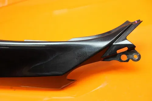 19-23 KAWASAKI Z400 OEM PLASTIC RIGHT REAR BACK TAIL FAIRING COWL SHROUD