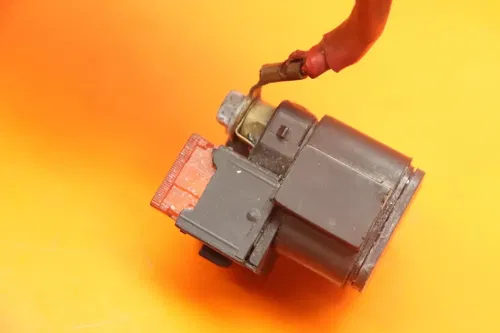 06-09 YAMAHA YZF R6S 03-05 R6 OEM ENGINE STARTER RELAY STARTING MOTOR SWITCH