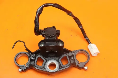 18-22 KAWASAKI NINJA 400 OEM IGNITION LOCK KEY SET W/ GAS CAP AND SEAT LOCK