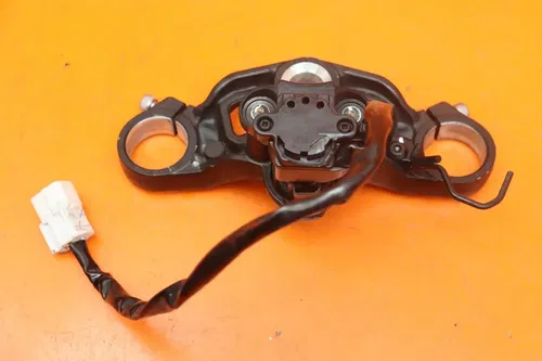 18-22 KAWASAKI NINJA 400 OEM IGNITION LOCK KEY SET W/ GAS CAP AND SEAT LOCK