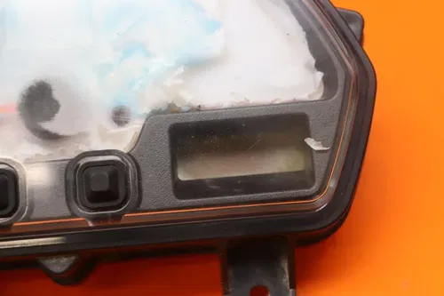 2006-2009 SUZUKI BOULEVARD OEM SPEEDO TACH GAUGES DISPLAY CLUSTER SPEEDOMETER