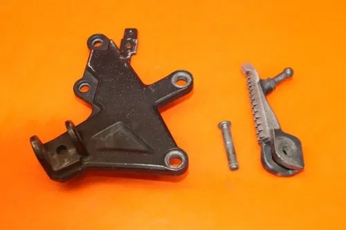 11-20 2014 KAWASAKI NINJA ZX10R OEM RIGHT REARSET DRIVER FOOT PEG REST STOP