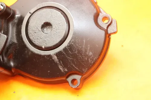 2007-2008 SUZUKI GSXR 1000 OEM ENGINE MOTOR TIMING CHAIN COVER