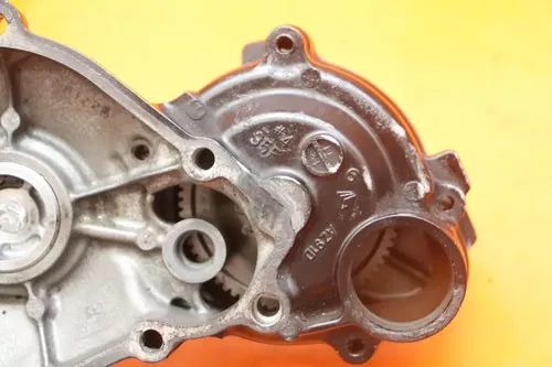 2007-2008 SUZUKI GSXR 1000 OEM ENGINE MOTOR TIMING CHAIN COVER