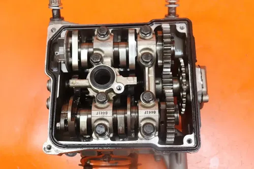 2012-2014 DUCATI 1199 PANIGALE OEM ENGINE VERTICAL TOP END CYLINDER HEAD