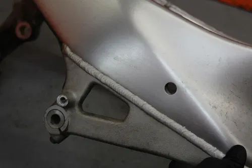 2000 2001 YAMAHA YZF R1 STR8 FRAME CHASSIS RACE/STUNT ONLY 386-334-6729 4 DETAIL