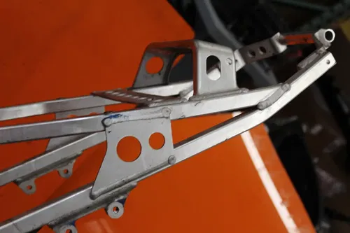 2000 2001 YAMAHA YZF R1 STR8 FRAME CHASSIS RACE/STUNT ONLY 386-334-6729 4 DETAIL