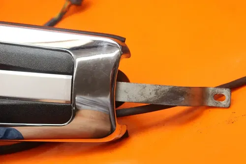 2013 HARLEY-DAVIDSON ELECTRA GLIDE OEM GAS TANK FUEL CELL BELT