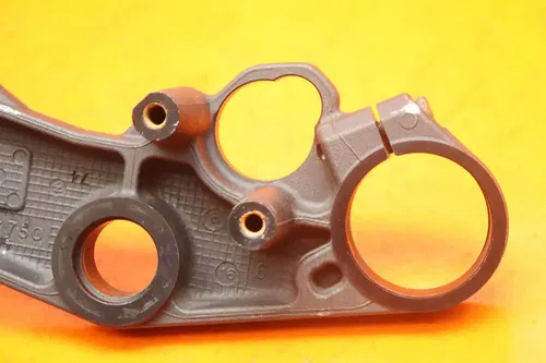 11-19 SUZUKI GSXR 600 750 OEM FORKS UPPER TRIPLE TREE CLAMP 51311-01H00