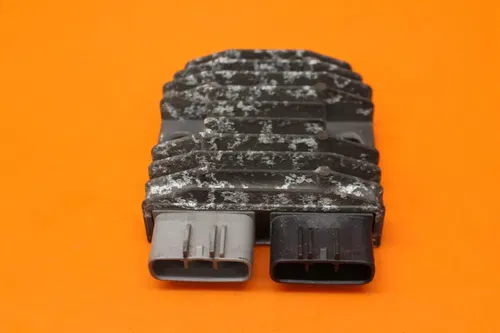 06-15 YAMAHA FZ1 OEM RECTIFIER VOLTAGE REGULATOR