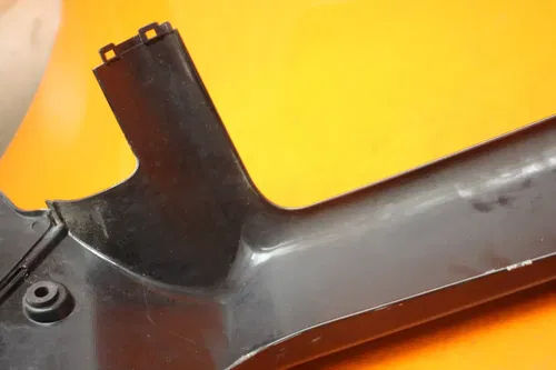 06-09 SUZUKI BOULEVARD M109R VZR1800 OEM LEFT FRONT RADIATOR TRIM COWL FAIRING