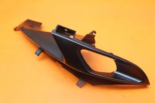 2006-2007 SUZUKI GSXR 600 750 OEM RIGHT FRONT UPPER NOSE FAIRING COWL SHROUD