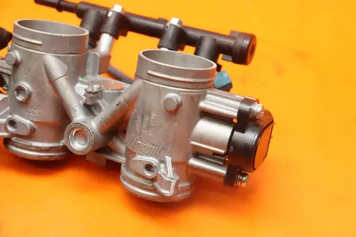 22-25 2023 YAMAHA YZF R7 OEM MAIN FUEL INJECTORS / THROTTLE BODIES
