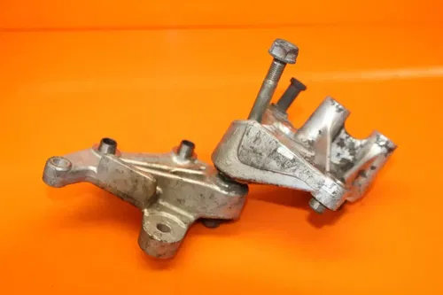 2001 HONDA CBR600F4I OEM ENGINE MOUNT MOTOR BRACKET