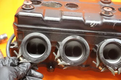 2000 2001 YAMAHA YZF R1 OEM ENGINE TOP END CYLINDER HEAD 5JJ-11101-01-00